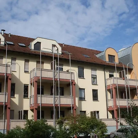 Schoenes Mit Balkon In Nahe Rheinauer 2 Og *